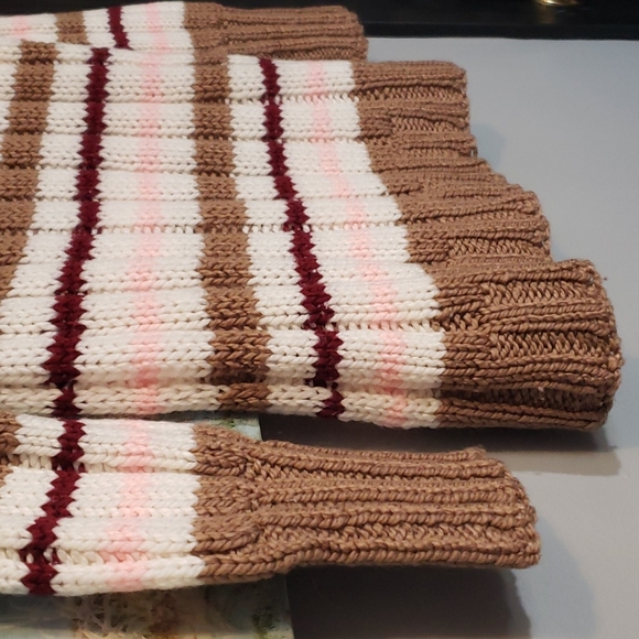 Handmade sweater. Knitted sweater - Picture 7 of 9